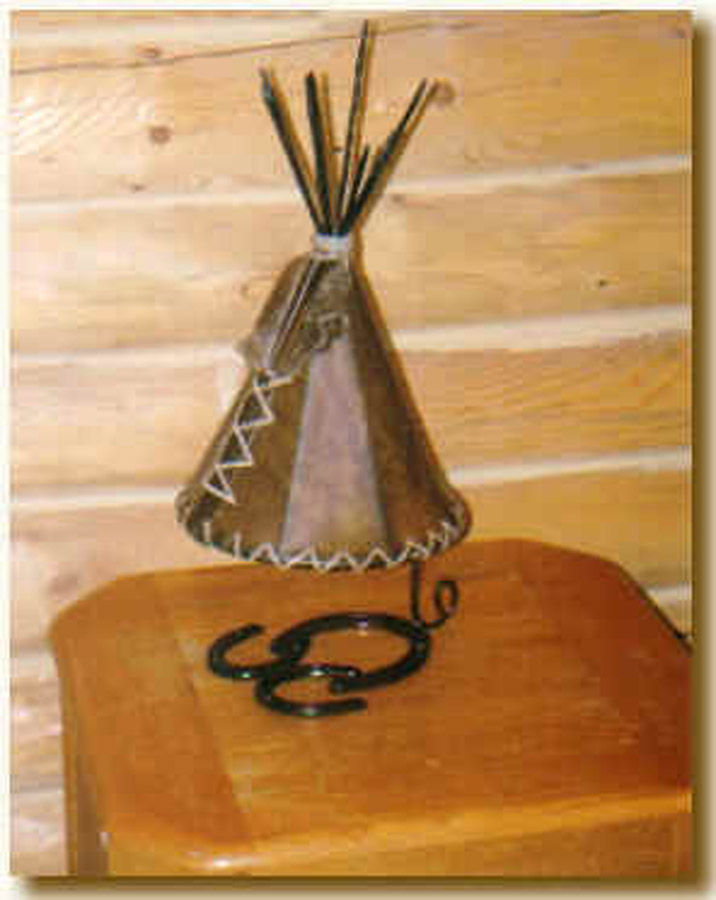 Tipi Table Lamp