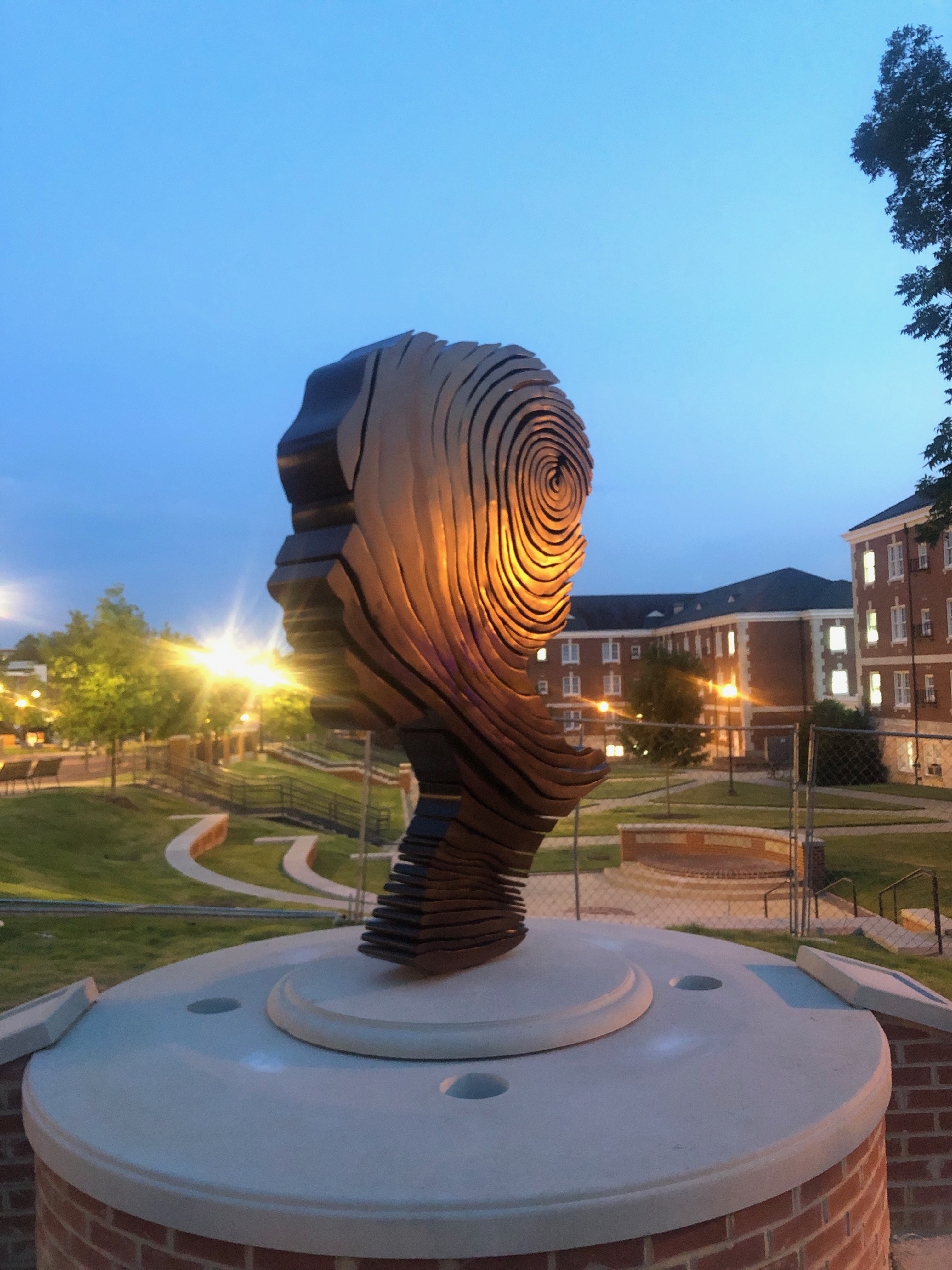 Auburn Lady Sculpture Evokes Past, Inspires Future Female Scholars